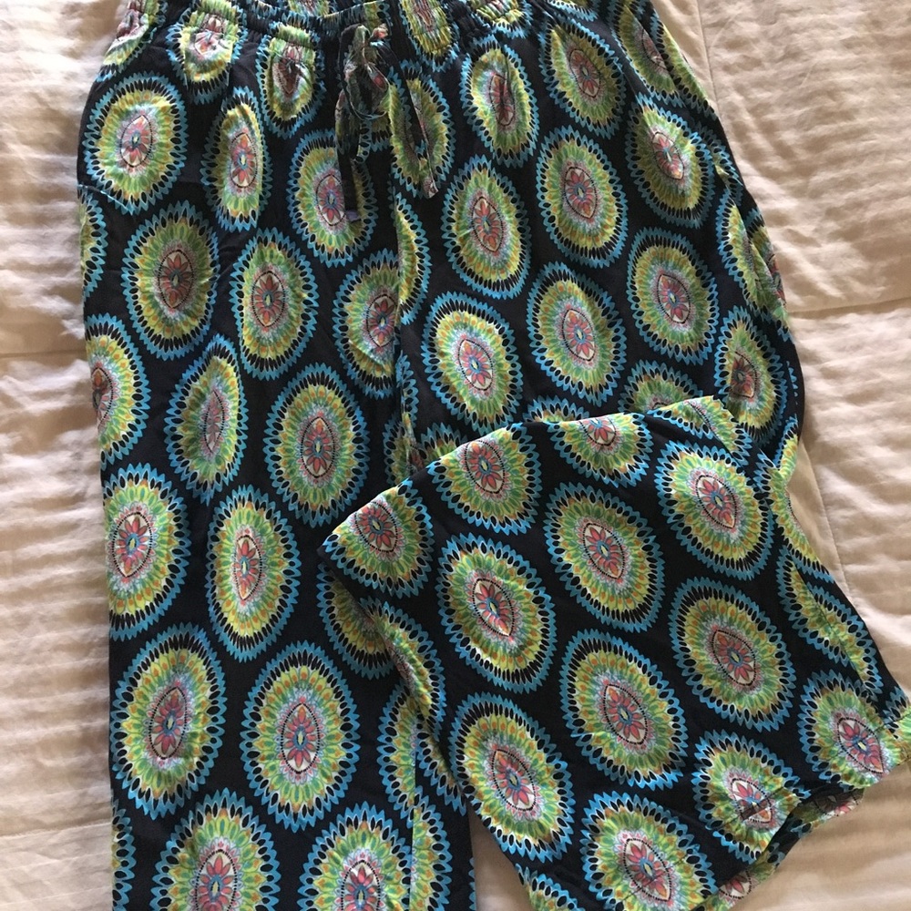 Crown and Ivy pull on pants, M